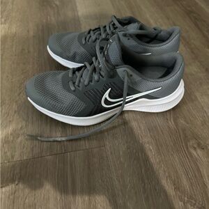 Nike tennis shoes